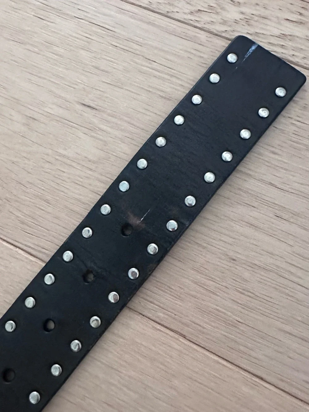 True Y2K Calvin Klein leather belt